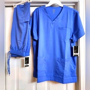 Med couture RothWear Men's Hutton Scrub sets. Scrub Top & Pants. NWT Ceil Blue
